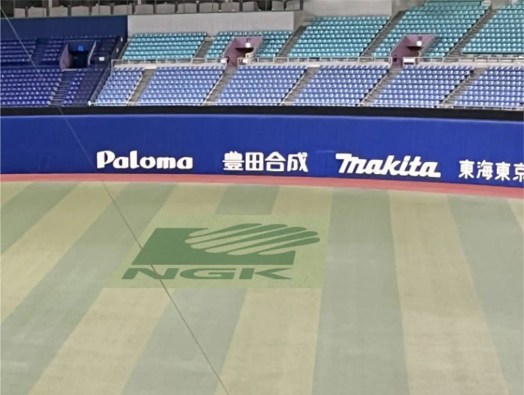 バンテリンドーム初の外野芝広告！日本ガイシ、新社名「NGK」浸透へ館内最大100㎡の大型掲出