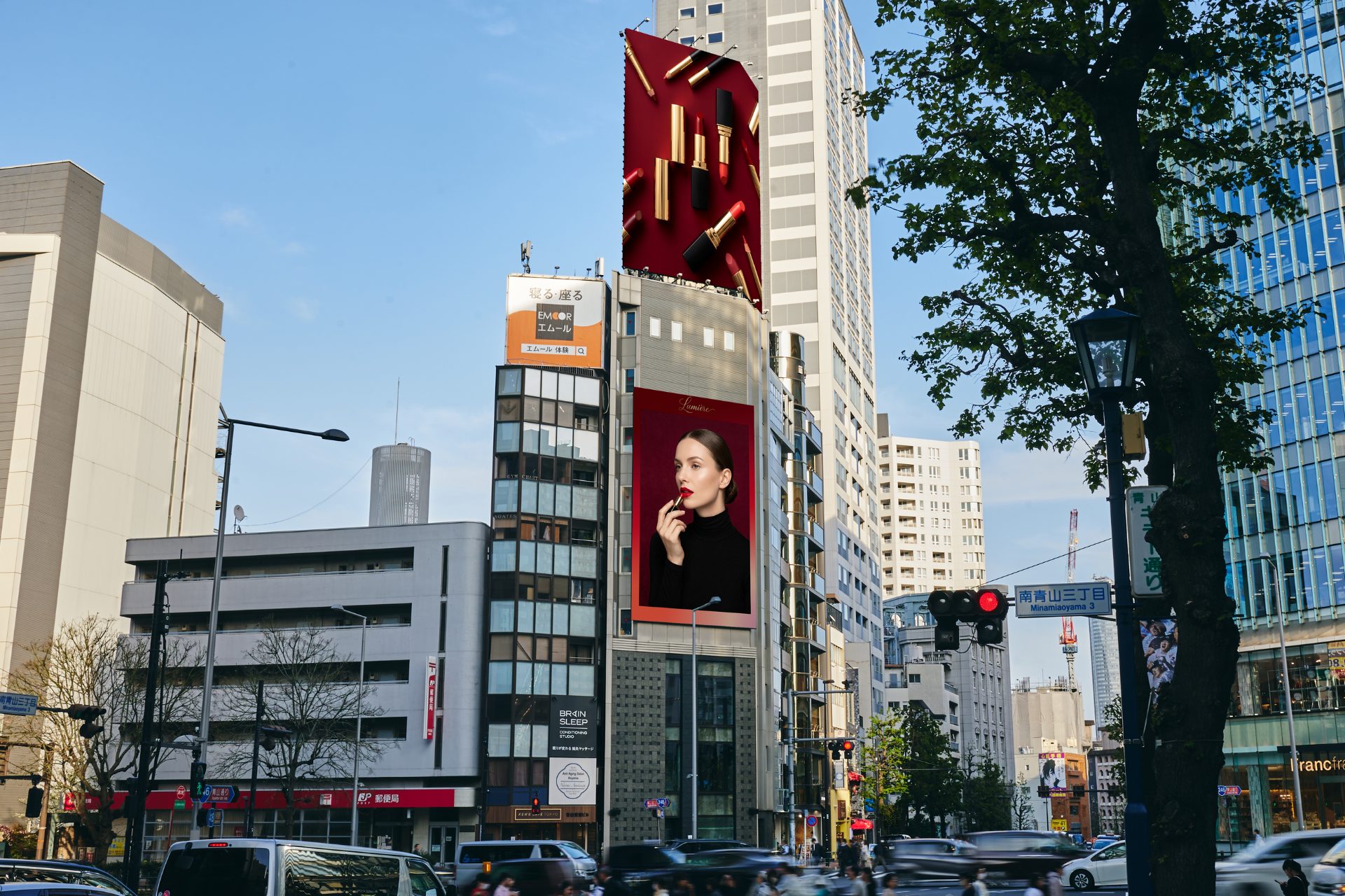 六本木方面から撮影したCITY VISION AOYAMAの大型OOH広告掲出イメージ