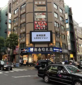 【新宿】野郎寿司本店ビジョン 歌舞伎町 屋外ビジョン
