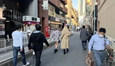 渋谷センター街の歩行者に"音と動画"をダイレクトにぶつける広告【オークビジョン】